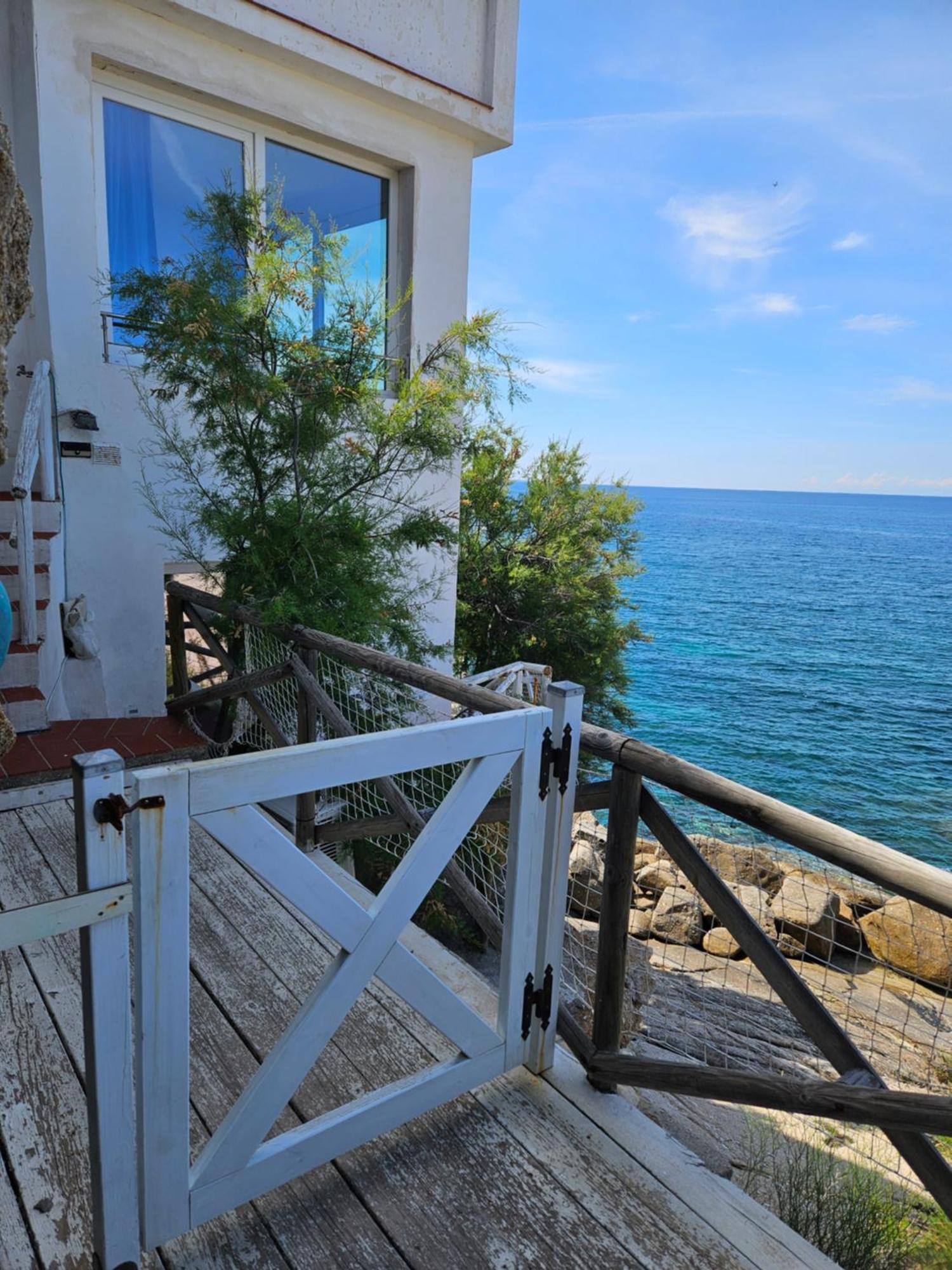 Appartamenti - Villa Mare Pomonte Luaran gambar