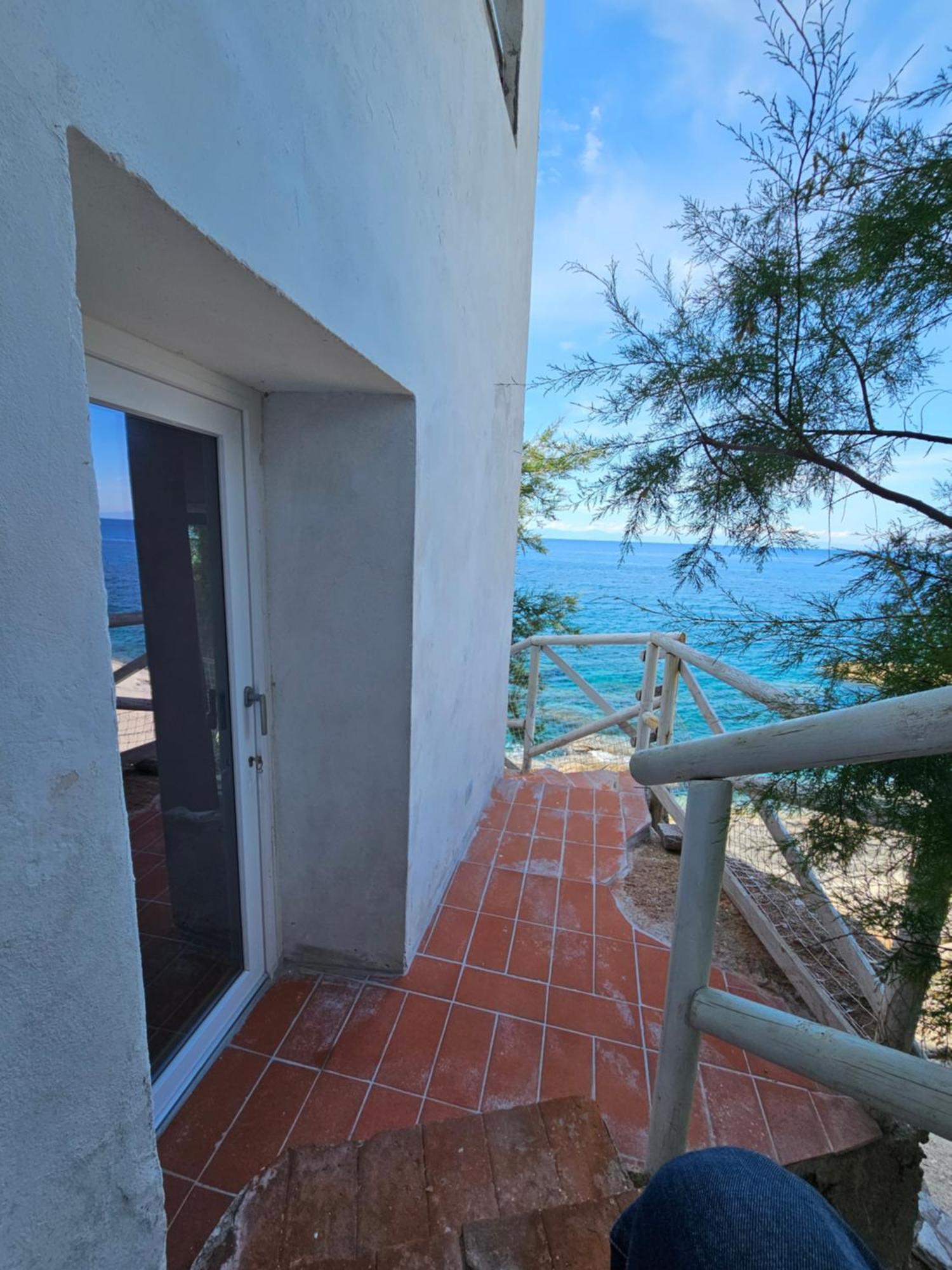 Appartamenti - Villa Mare Pomonte Luaran gambar